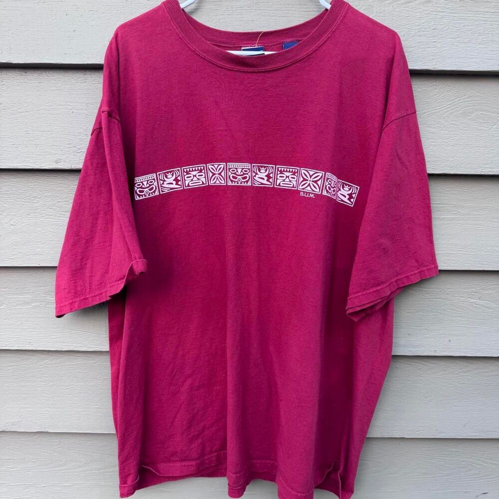 Bum-equipment Men's Red and Burgundy T-shirt